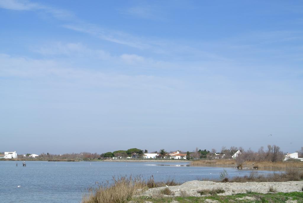 Hotel Les Palmiers En Camargue Saintes-Maries-de-la-Mer Kamer foto