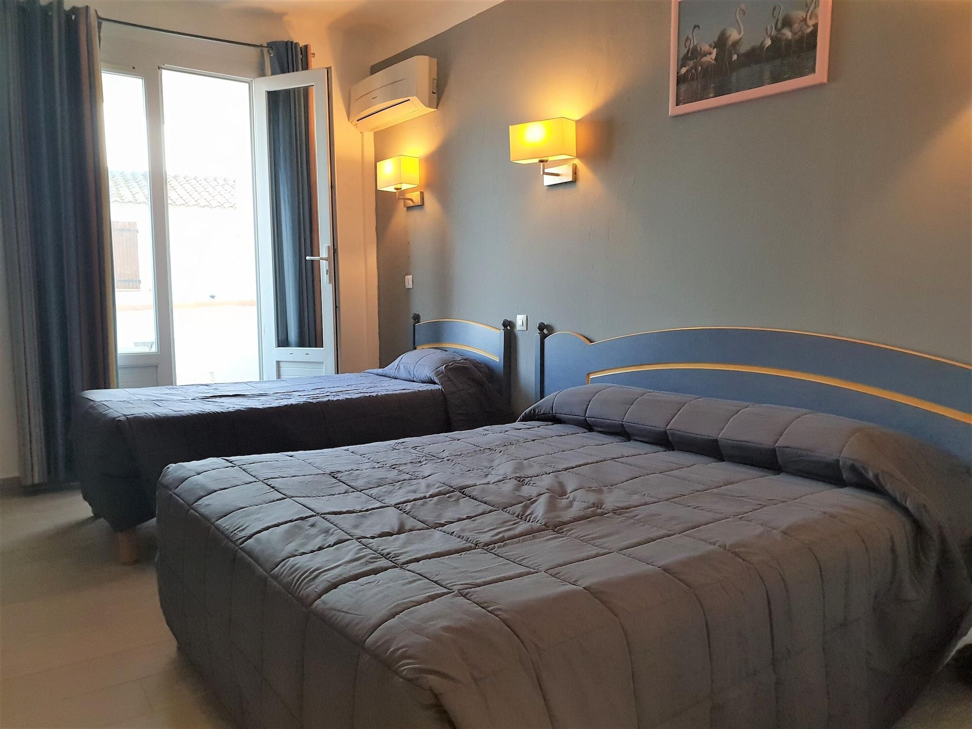 Hotel Les Palmiers En Camargue Saintes-Maries-de-la-Mer Buitenkant foto