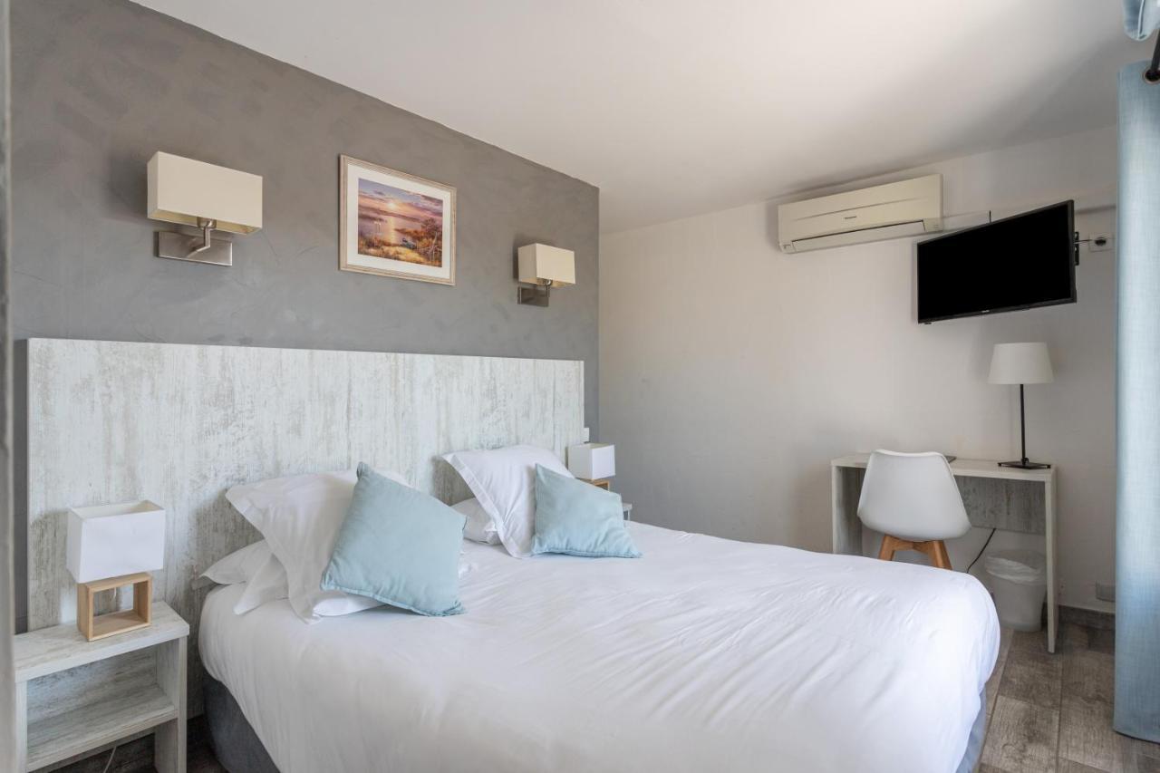 Hotel Les Palmiers En Camargue Saintes-Maries-de-la-Mer Buitenkant foto