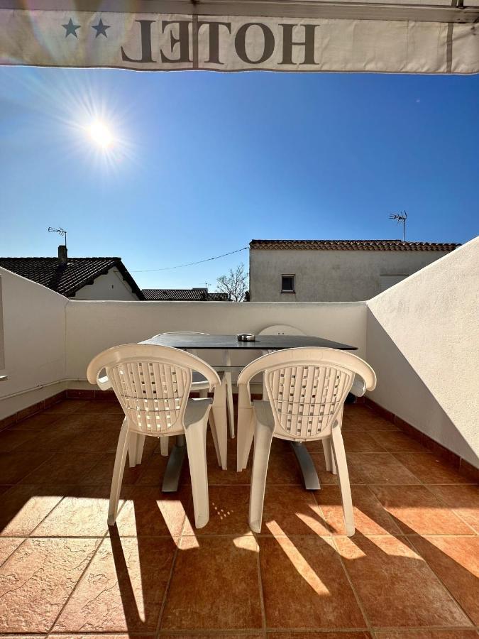 Hotel Les Palmiers En Camargue Saintes-Maries-de-la-Mer Buitenkant foto