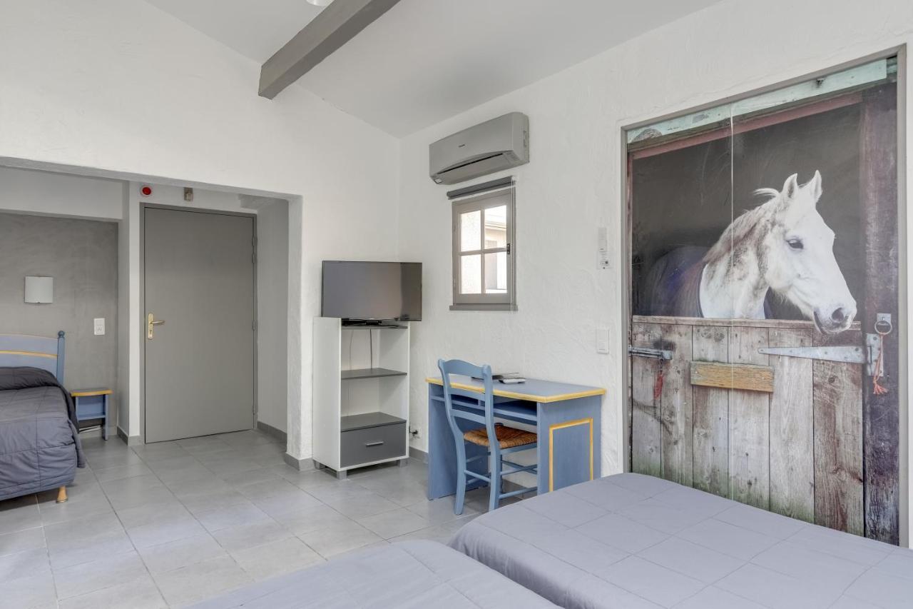 Hotel Les Palmiers En Camargue Saintes-Maries-de-la-Mer Buitenkant foto