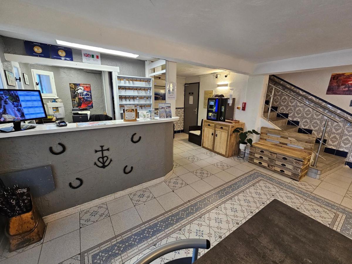 Hotel Les Palmiers En Camargue Saintes-Maries-de-la-Mer Buitenkant foto