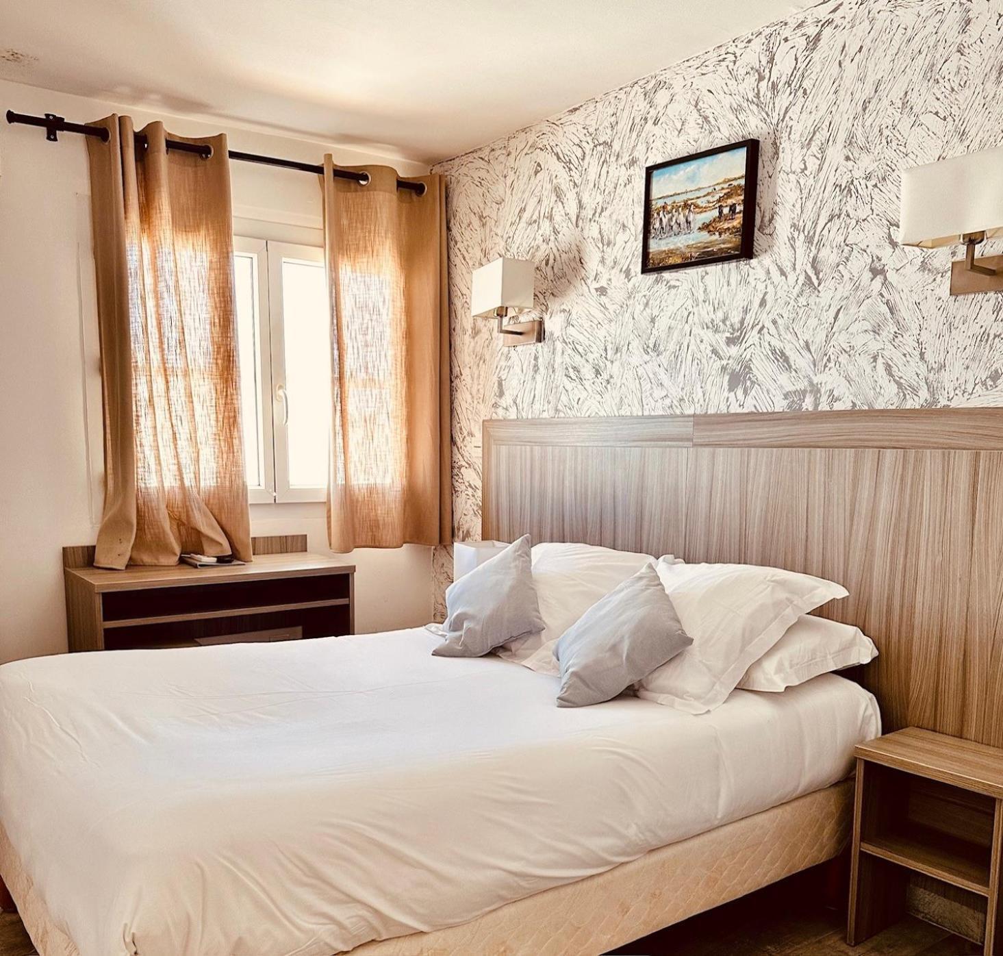 Hotel Les Palmiers En Camargue Saintes-Maries-de-la-Mer Buitenkant foto